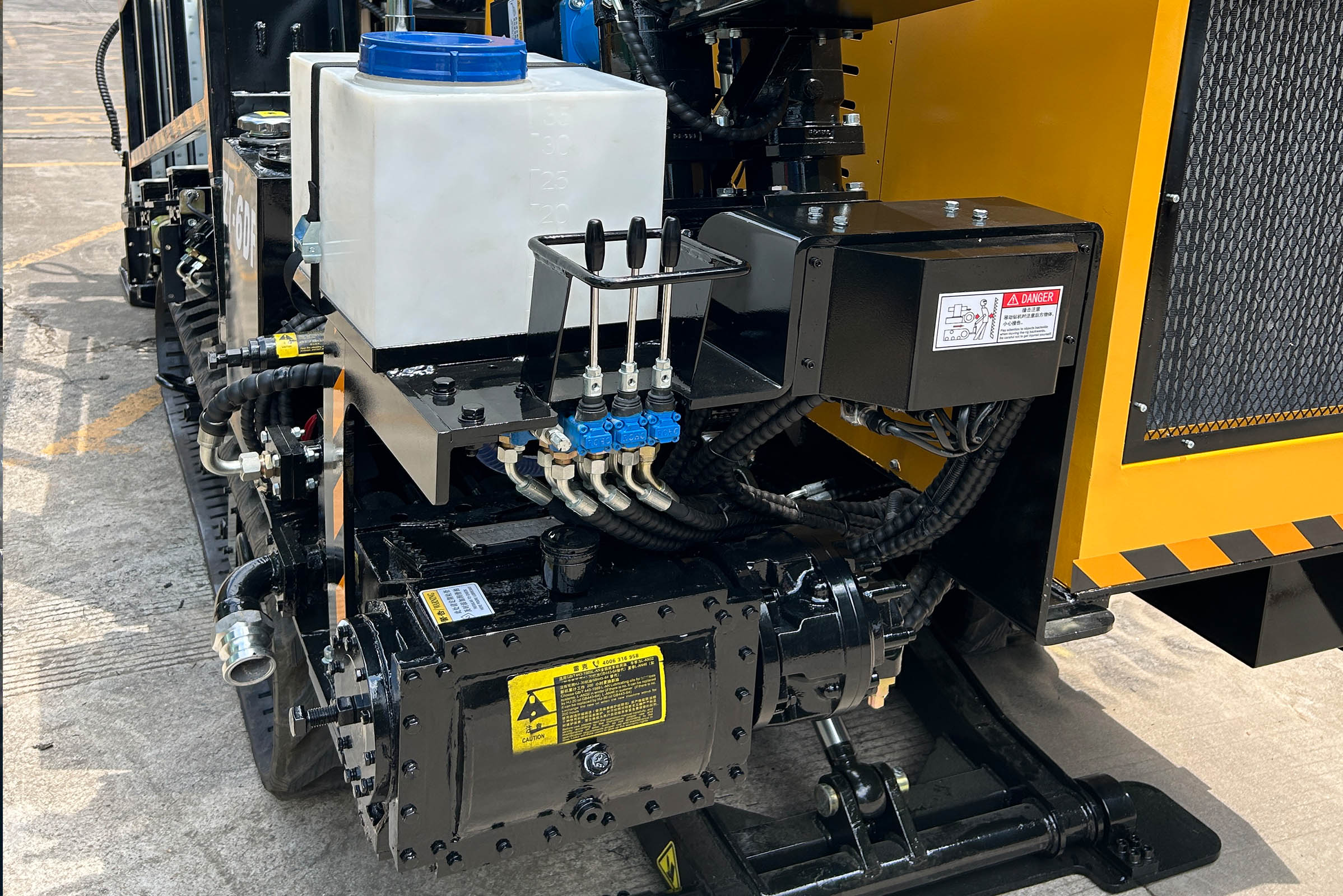 Бентонитовый насос установки ГНБ Drillto ZT-6 Бентонитовый насос установки ГНБ Drillto ZT-6